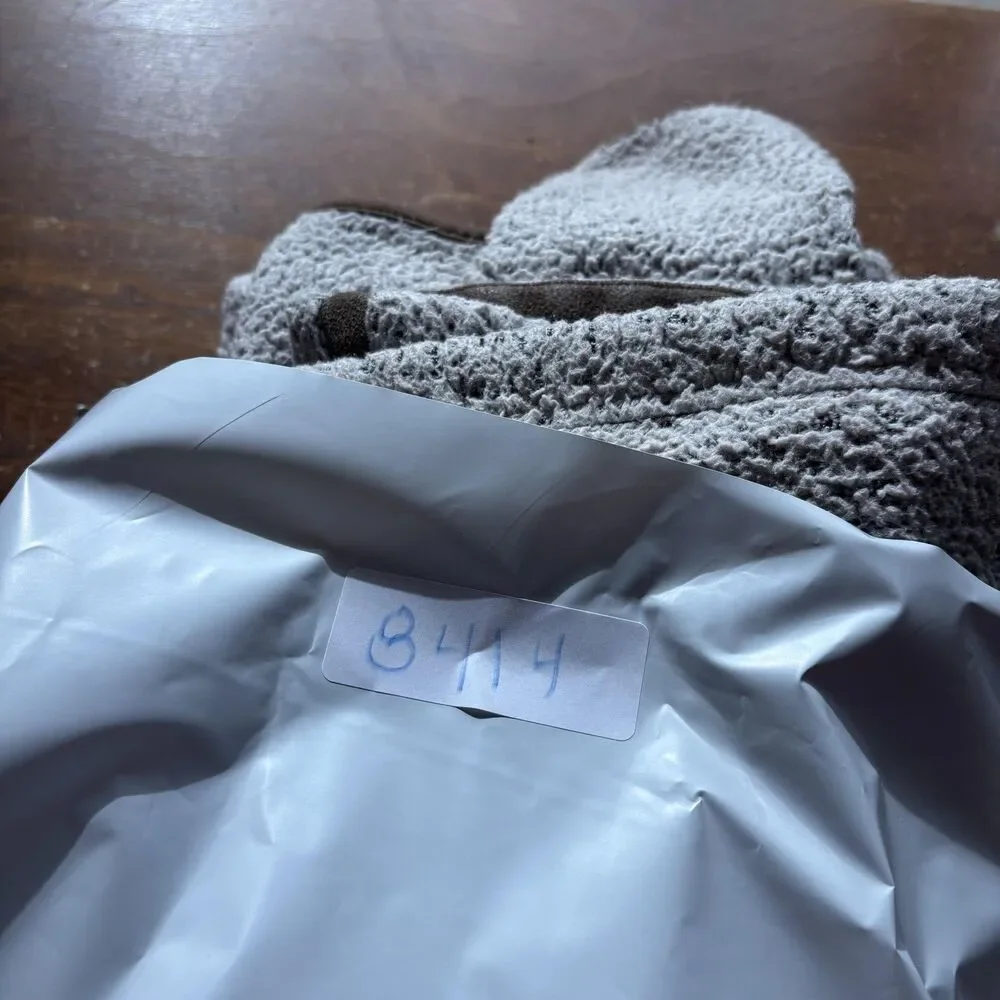 Kuhl Flight Jacket Womens XS Ivory Sherpa‎ Fleece Hooded Full Zip Thumbholes
